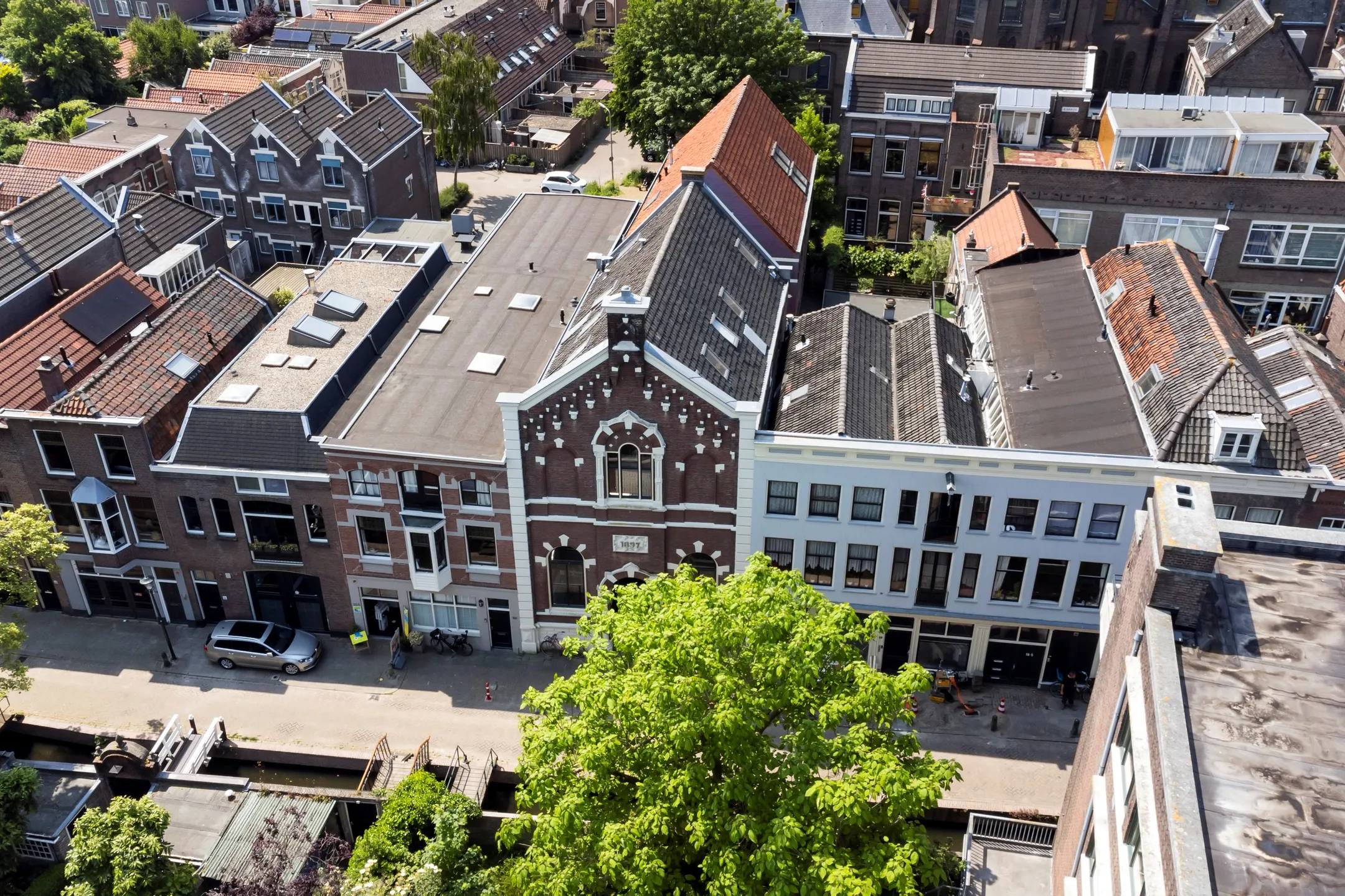 Peperstraat 20 from above, among the rooftops of central Gouda.